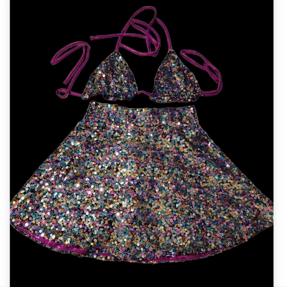 SUPER FUN SEQUIN BIKINI TOP W/MATCHING SEQUIN SKATER SKIRT. MetallicPINK/PURPLE - Picture 11 of 11